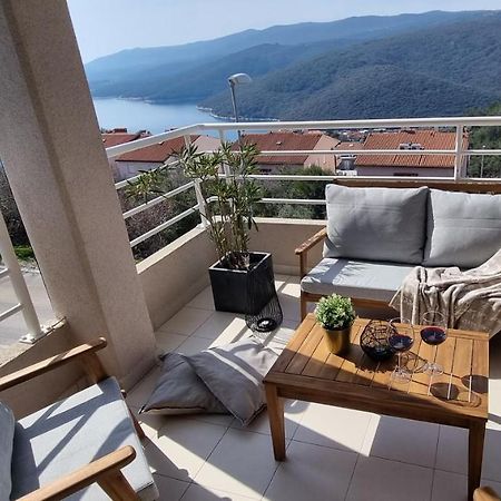 Apartment Cami -Stylish Apartment With A Beautiful Seaview Rabac Exterior foto