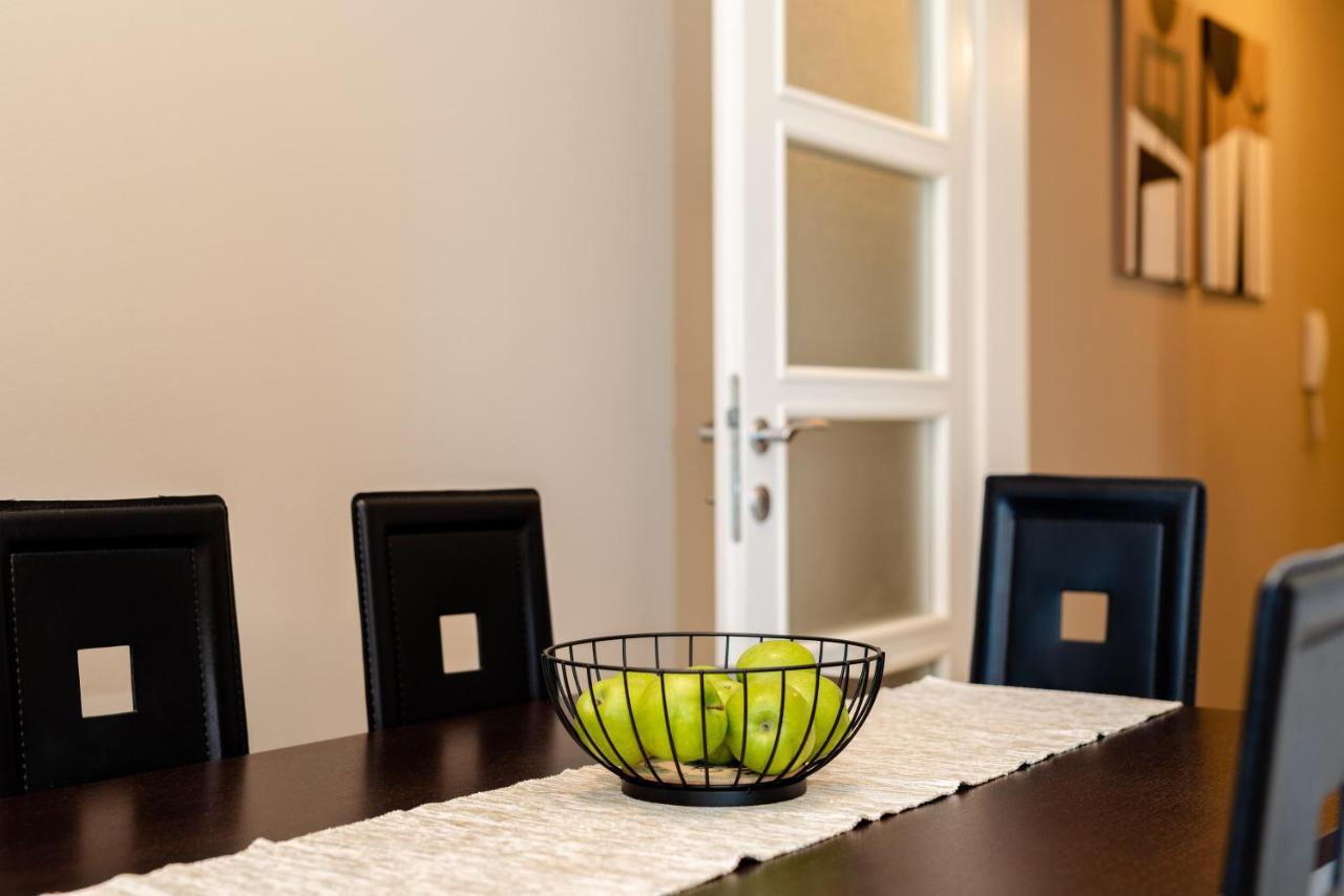 Apartment Cami -Stylish Apartment With A Beautiful Seaview Rabac Exterior foto